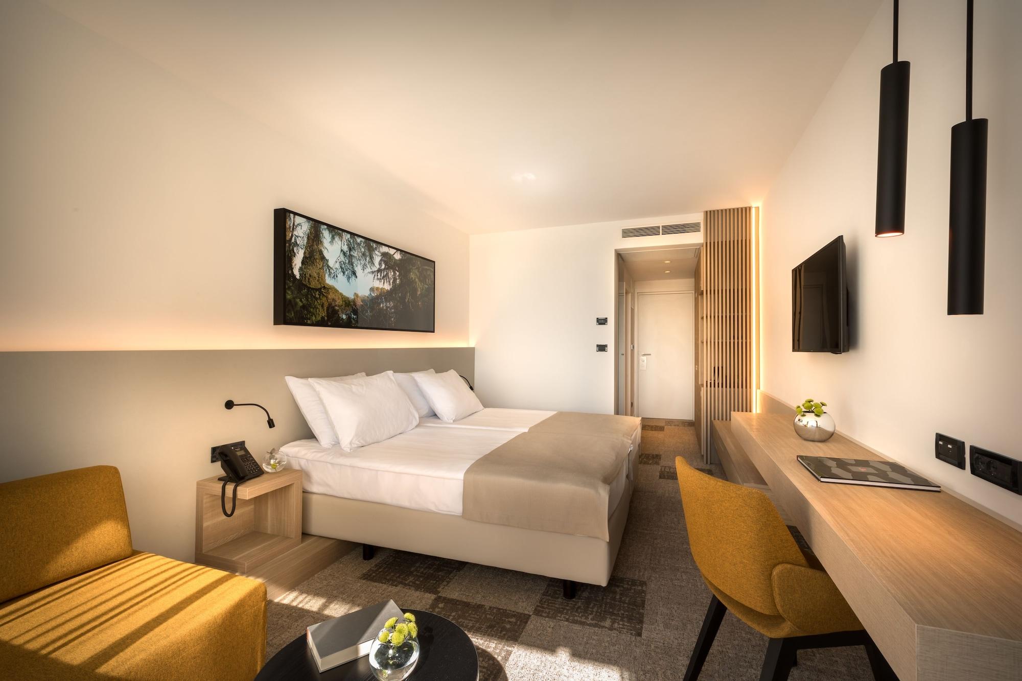 Eden Hotel By Maistra Collection Rovigno Esterno foto